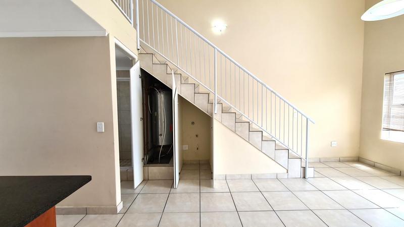 To Let 1 Bedroom Property for Rent in Muizenberg Western Cape